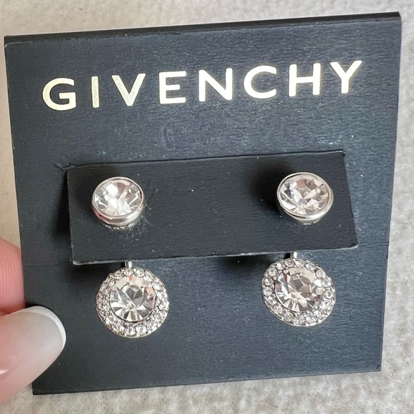 Givenchy Jewelry - 🆕 Givenchy women earrings